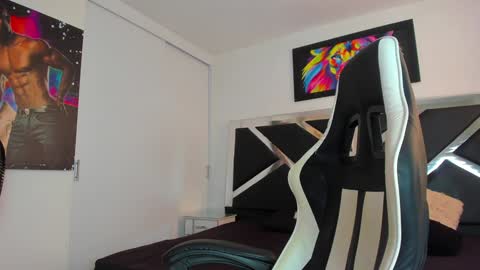 PeterColeman online show from December 7, 2024, 9:11 pm