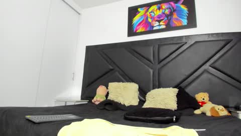 PeterColeman online show from September 20, 2025, 1:17 am