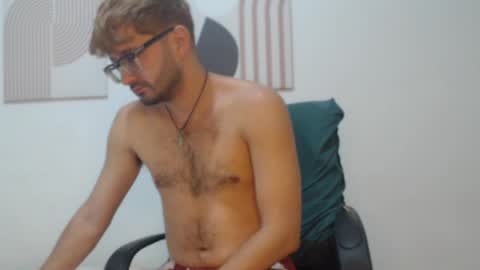 Snapshot of peter_x_annaud chatting on April 19, 2026, 11:09 am FELIPE online show from April 19, 2026, 11:09 am