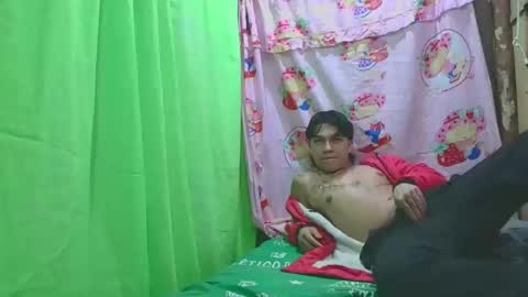 Snapshot of peteresmitd17 chatting on December 14, 2025, 2:17 am peteresmitd17 online show from December 14, 2025, 2:17 am