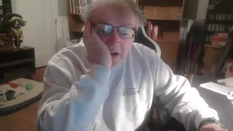 peterinohio57 online show from October 19, 2025, 12:06 pm