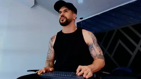 Snapshot of petesevans_1 chatting on April 19, 2026, 4:17 pm PETES EVANS new account online show from April 19, 2026, 4:17 pm