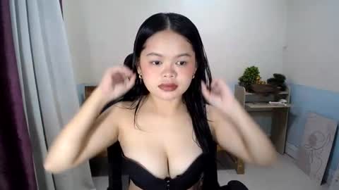petite_angelxxx online show from July 10, 2026, 10:07 am