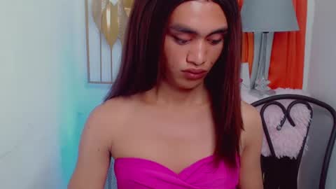 Snapshot of petite_barbie88 chatting on June 18, 2026, 9:14 am petite_barbie88 online show from June 18, 2026, 9:14 am