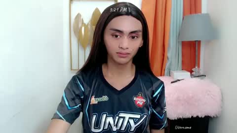 Snapshot of petite_barbie88 chatting on July 1, 2026, 7:21 am petite_barbie88 online show from July 1, 2026, 7:21 am