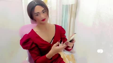 Snapshot of petite_barbie88 chatting on July 18, 2026, 5:11 am petite_barbie88 online show from July 18, 2026, 5:11 am