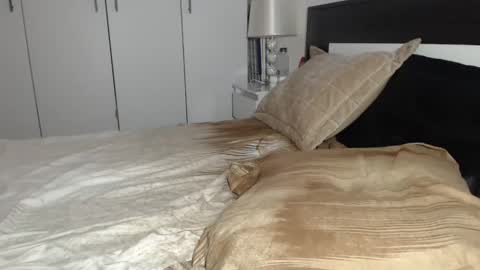 Snapshot of petite_danielle chatting on November 27, 2025, 8:55 pm petite_danielle online show from November 27, 2025, 8:55 pm