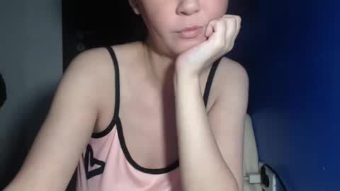 petite_danielle online show from July 21, 2026, 12:35 am