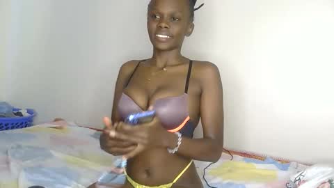 Desiree online show from April 14, 2026, 12:11 pm