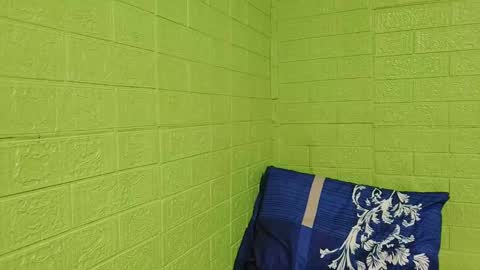 Yuriee online show from March 4, 2025, 9:07 am