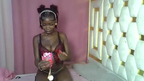 Snapshot of petite_lunar chatting on February 22, 2026, 11:14 pm Lunar online show from February 22, 2026, 11:14 pm