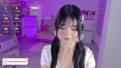 Snapshot of petite_marie_ chatting on April 28, 2026, 11:54 pm petite_marie_ online show from April 28, 2026, 11:54 pm