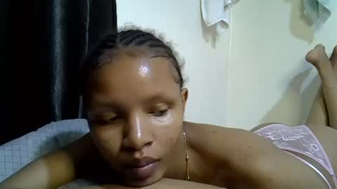 petite_melinda online show from July 1, 2026, 2:02 am