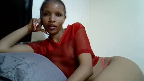 petite_melinda online show from July 3, 2026, 9:10 pm