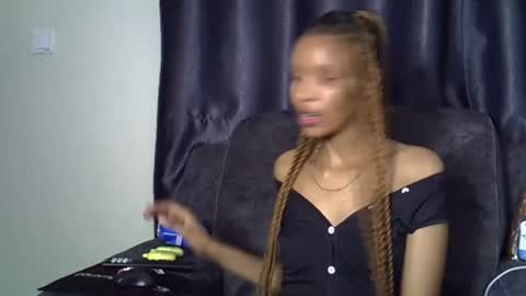 petite_melinda online show from July 24, 2026, 11:47 pm
