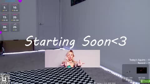 Snapshot of petitebrat chatting on January 18, 2025, 1:41 am PiperAvery online show from January 18, 2025, 1:41 am