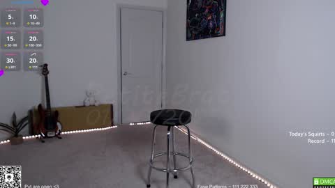 Snapshot of petitebrat chatting on January 20, 2025, 10:37 pm PiperAvery online show from January 20, 2025, 10:37 pm