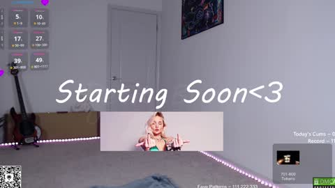 Snapshot of petitebrat chatting on February 5, 2025, 9:07 pm PiperAvery online show from February 5, 2025, 9:07 pm