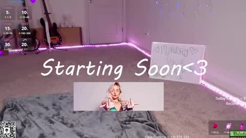 Snapshot of petitebrat chatting on February 25, 2025, 1:09 am PiperAvery online show from February 25, 2025, 1:09 am