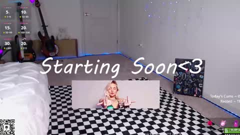 Snapshot of petitebrat chatting on March 7, 2025, 8:00 pm PiperAvery online show from March 7, 2025, 8:00 pm