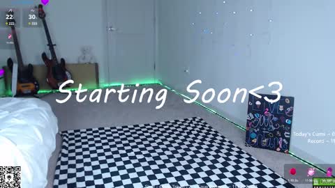 Snapshot of petitebrat chatting on March 12, 2025, 6:11 pm PiperAvery online show from March 12, 2025, 6:11 pm