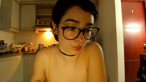 Snapshot of petitee_lunna chatting on March 22, 2026, 11:08 pm Lunna online show from March 22, 2026, 11:08 pm