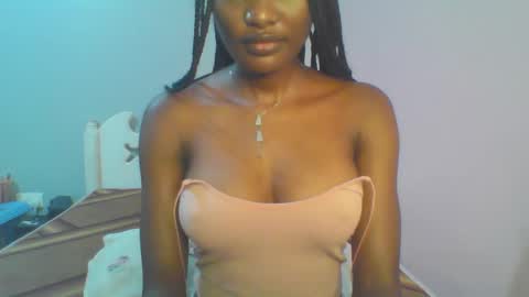 diva online show from May 13, 2026, 2:42 am