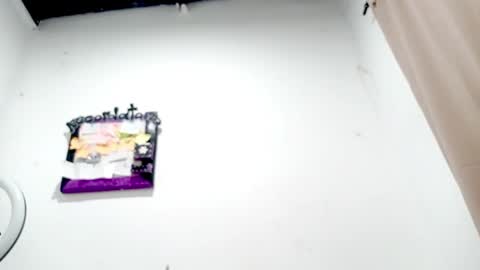 danna online show from October 31, 2025, 3:18 am