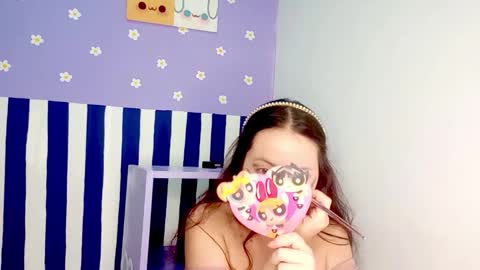 Snapshot of petiteivoryqueen chatting on April 4, 2026, 1:37 am danna online show from April 4, 2026, 1:37 am