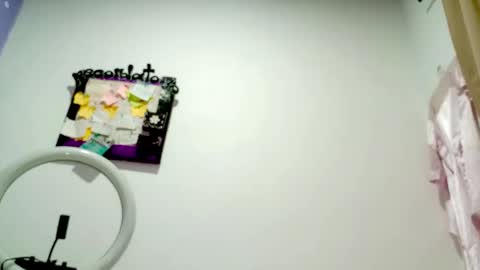 Snapshot of petiteivoryqueen chatting on May 12, 2026, 4:53 am danna online show from May 12, 2026, 4:53 am