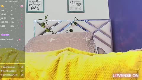 Snapshot of petitelittleebony chatting on January 3, 2025, 12:11 am little sharon online show from January 3, 2025, 12:11 am