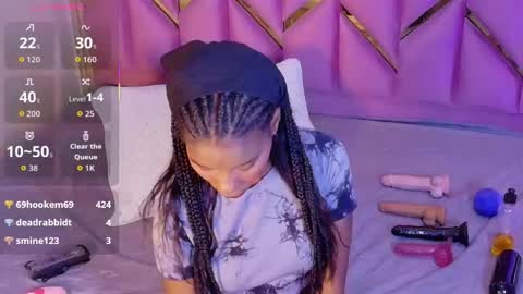 Snapshot of petitelittleebony chatting on November 8, 2025, 3:18 am little sharon online show from November 8, 2025, 3:18 am