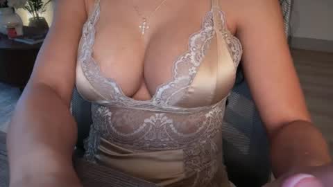 PetitePrincess online show from July 25, 2026, 12:09 am