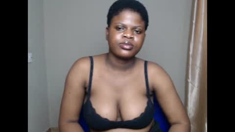 Snapshot of petitexebony1 chatting on July 23, 2026, 10:08 pm Call Me KiKi online show from July 23, 2026, 10:08 pm