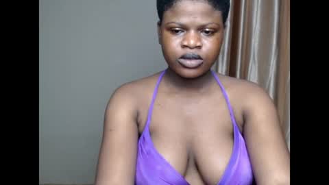 Snapshot of petitexebony1 chatting on July 25, 2026, 7:11 pm Call Me KiKi online show from July 25, 2026, 7:11 pm