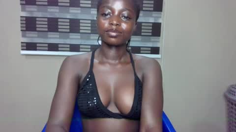 petitexxebony online show from May 16, 2026, 8:07 pm