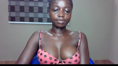 petitexxebony online show from May 26, 2026, 7:43 pm