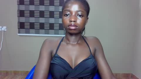 petitexxebony online show from July 15, 2026, 7:30 pm