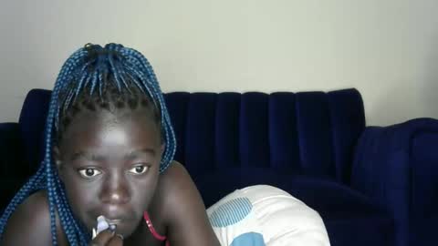 petitte_gyaal online show from December 2, 2025, 6:30 am