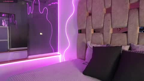 Mussa online show from April 17, 2026, 3:42 am