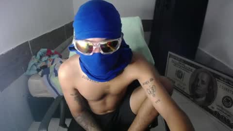 petty_boy777 online show from May 3, 2026, 4:13 pm