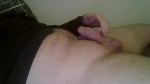 Snapshot of pety21 chatting on February 12, 2025, 10:37 pm pety21 online show from February 12, 2025, 10:37 pm