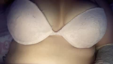 peular online show from April 17, 2026, 7:39 pm