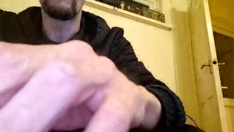 Snapshot of phil2102 chatting on January 12, 2025, 11:47 pm phil2102 online show from January 12, 2025, 11:47 pm