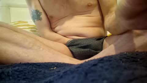 phil210283 online show from February 4, 2025, 9:28 am