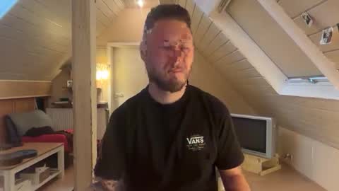 Ben 1995 online show from February 28, 2026, 8:48 am