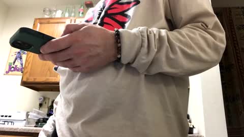 Snapshot of phildoesart chatting on December 30, 2024, 12:22 am Phil online show from December 30, 2024, 12:22 am