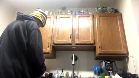 Snapshot of phildoesart chatting on October 13, 2025, 8:20 pm Phil online show from October 13, 2025, 8:20 pm