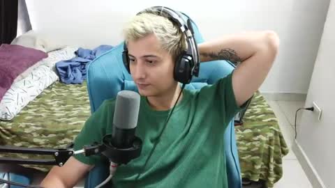 Snapshot of philip_dj chatting on June 21, 2026, 12:41 pm philip_dj online show from June 21, 2026, 12:41 pm