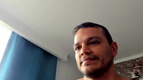 Snapshot of philipe_inzagui chatting on December 22, 2024, 5:53 pm Philipe online show from December 22, 2024, 5:53 pm